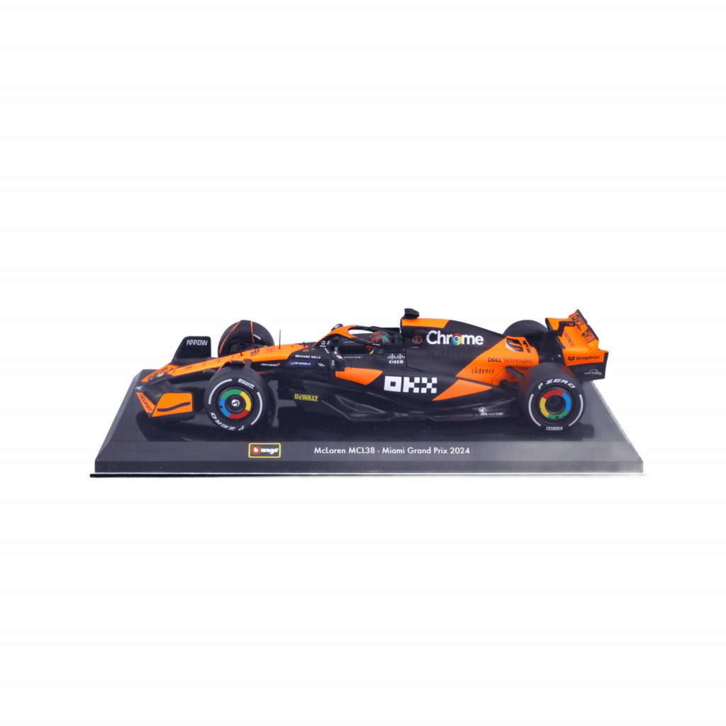 1:24 F1 2024 - McLaren MCL38 #81 Oscar Piastri in Acrylic Box