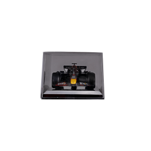 1:24 F1 2024 - Oracle Red Bull Racing RB20 #1 Max Verstappen in Acrylic Box - Image 7
