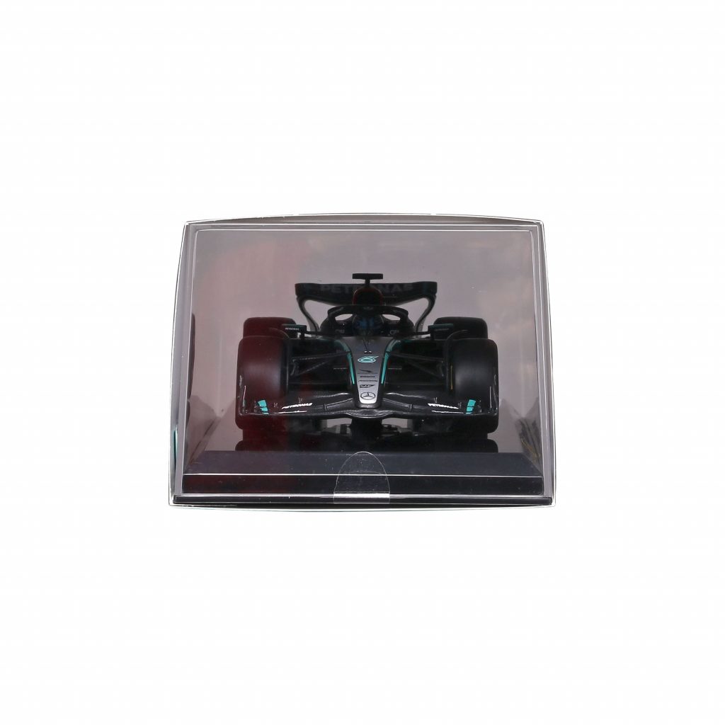 1:24 F1 2024 - Mercedes-AMG W15 #63 George Russell in Acrylic Box