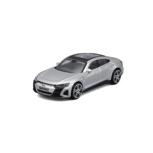 1:43 Bburago Street Fire – 2022 Audi RS E-Tron GT in Blister Card - Image 5