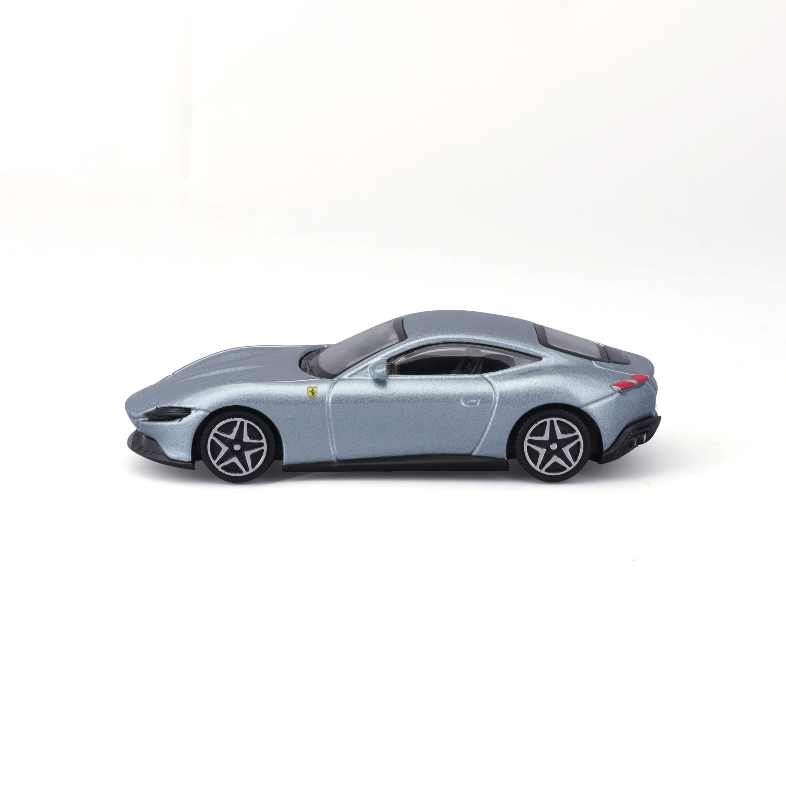 1:43 Ferrari Roma - Silver in Window Box - Image 4