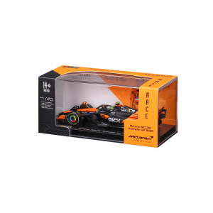 1:43 F1 2025 - McLaren MCL39 #4 Lando Norris in Acrylic Box - Image 13