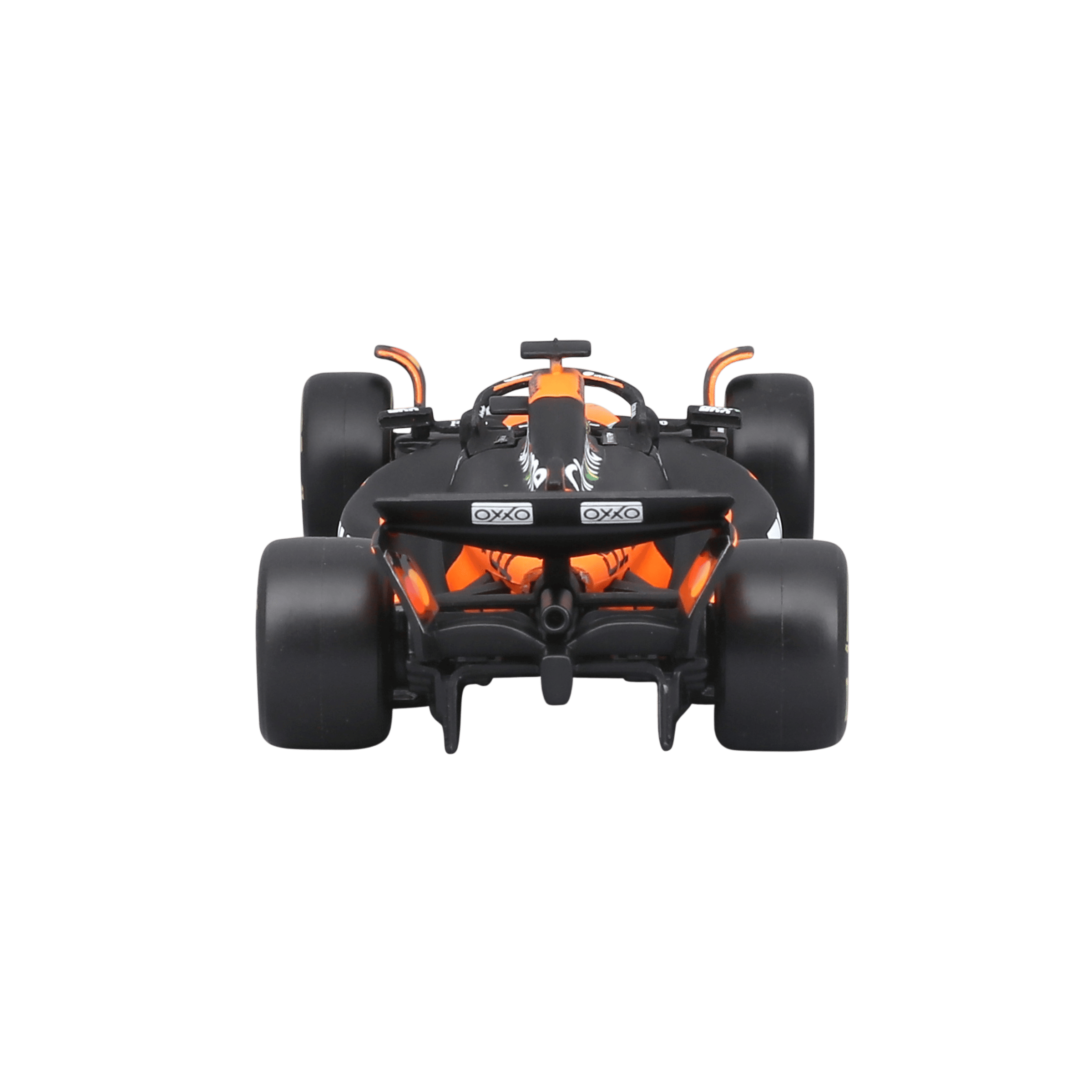 1:43 F1 2025 - McLaren MCL39 #81 Oscar Piastri in Acrylic Box - Image 9