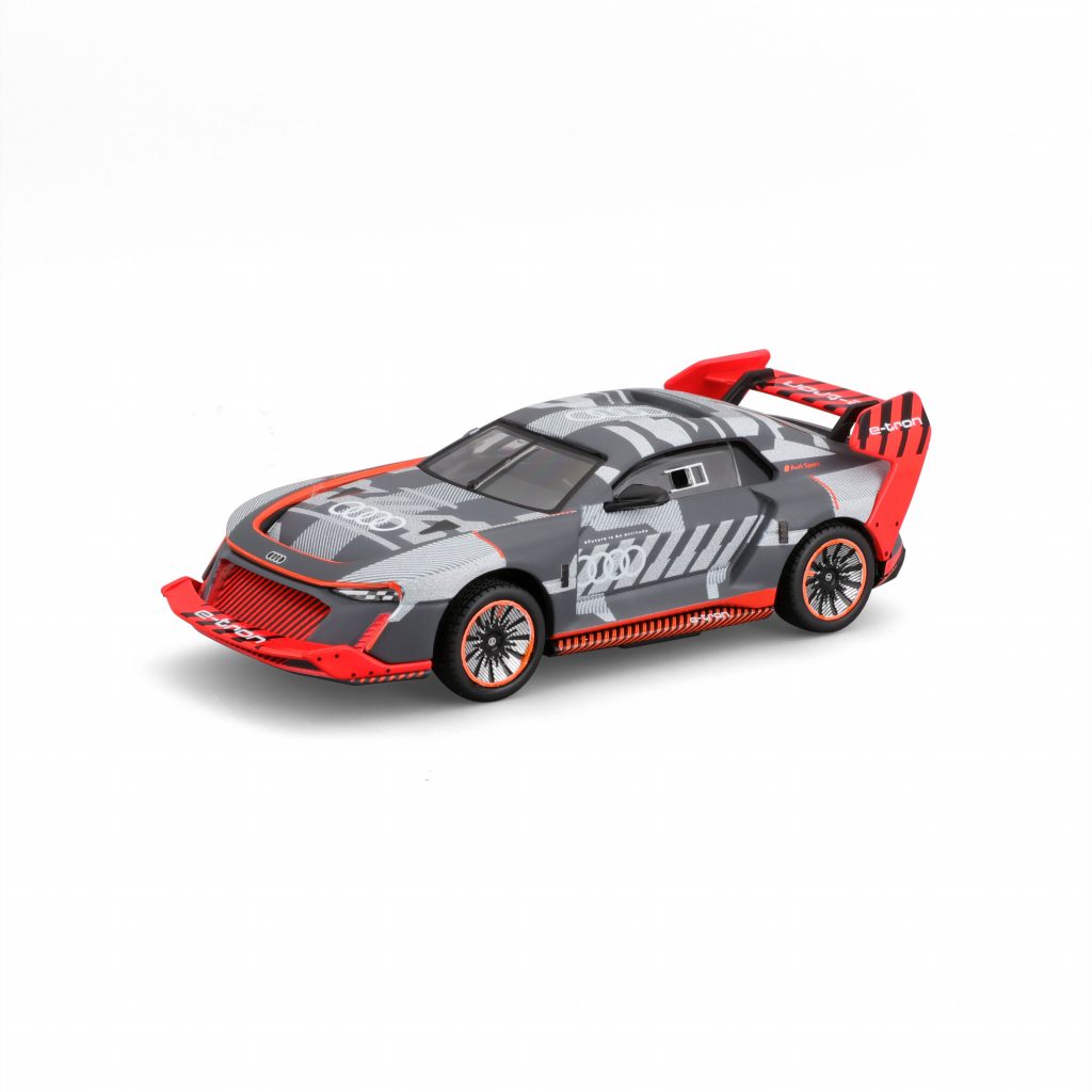 1:43 Bburago - Audi S1 E-Tron Quattro in Acrylic Box