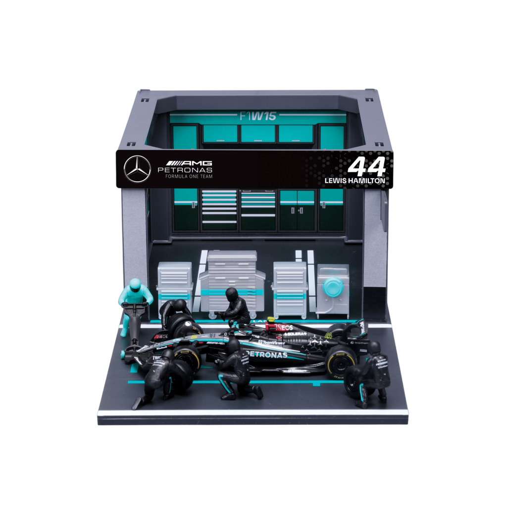 1:43 F1 2024 Pit Pass - Mercedes-AMG W15 #44 Lewis Hamilton