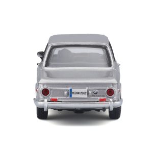 1:32 Bburago - 1972 BMW 2002 TII - Silver in Window Box - Image 4
