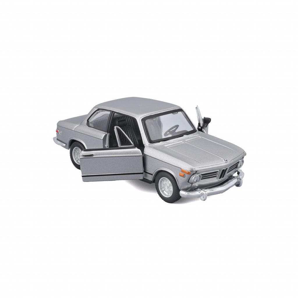 1:32 Bburago - 1972 BMW 2002 TII - Silver in Window Box