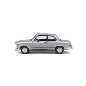 1:32 Bburago - 1972 BMW 2002 TII - Silver in Window Box - Image 7
