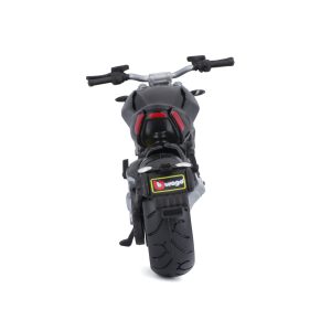 1:18 Bburago Motorcycle – Ducati Xdiavel S - Image 3