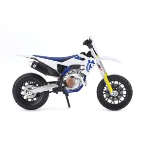 1:18 Bburago Motorcycle – Husqvarna FS 450 Supermoto - Image 6