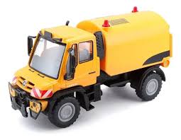 4.5" Mercedes - Benz Unimog - Image 3