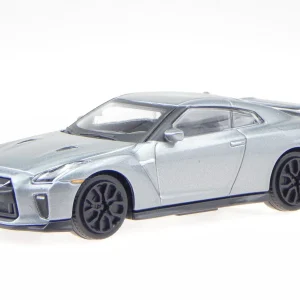 1:43 Bburago Street Fire - 2017 Nissan GT-R in Blister Card - Image 1